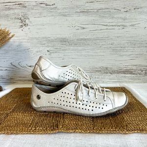 Silver leather lace up shoes ciel bleu Brazil size 8